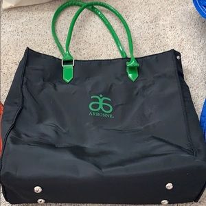 Arbonne Tote
